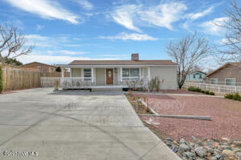 1875 Beverly Ln in Chino Valley, AZ - Foto de edificio