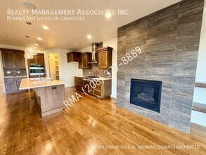 2552 E Boise Ave in Boise, ID - Building Photo - Building Photo