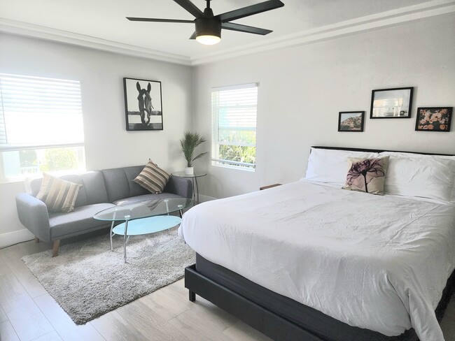 property at 1421 S Curson Ave