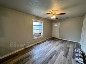 1310 Meriwether Ave in Fort Worth, TX - Building Photo - Building Photo