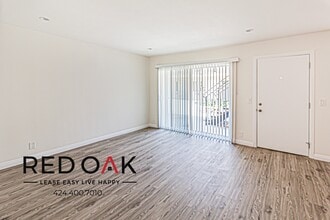 20414 Cohasset St in Los Angeles, CA - Foto de edificio - Building Photo