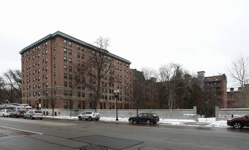 Franklin Square House in Boston, MA - Foto de edificio - Building Photo