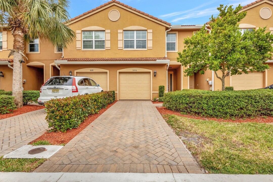 5830 Monterra Club Dr in Greenacres, FL - Building Photo