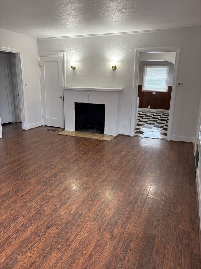 131 NE Buffalo St in Portland, OR - Building Photo - Building Photo