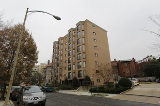 Wyoming Plaza in Washington, DC - Building Photo - Building Photo