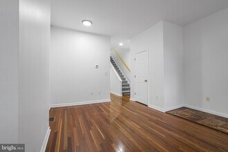 609 W 9th St in Wilmington, DE - Foto de edificio - Building Photo