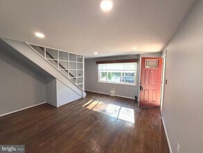 10640 Ashby Pl in Fairfax, VA - Building Photo - Building Photo