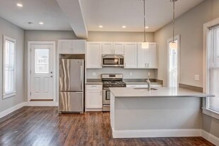 19 Dorset St, Unit 3 in Boston, MA - Building Photo