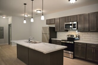 The Jewel Summit Pointe in Ooltewah, TN - Foto de edificio - Building Photo