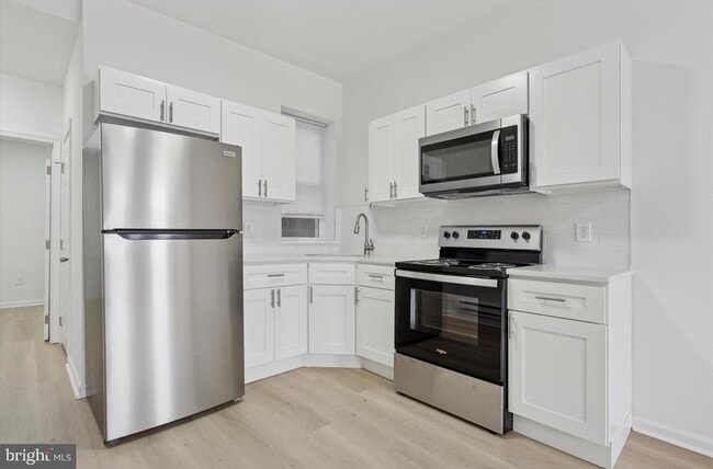 3930 Parrish St in Philadelphia, PA - Building Photo - Building Photo