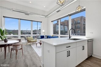 4731.1 N Western Ave in Chicago, IL - Building Photo - Building Photo