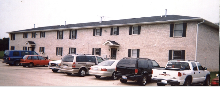 801-803 Becky Ct in Belvidere, IL - Foto de edificio