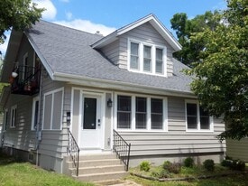 936 Drake St, Unit 5 in Madison, WI - Building Photo