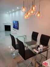 625 S Berendo St in Los Angeles, CA - Building Photo - Building Photo