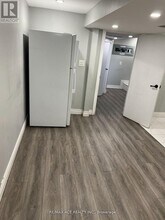 27 Tansley Ave in Toronto, ON - Building Photo - Building Photo