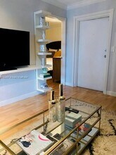 2575 SW 27th Ave, Unit 507 in Miami, FL - Building Photo - Building Photo