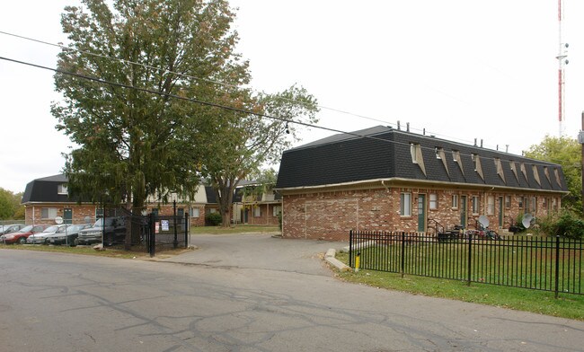 Riverview Apartments in Columbus, OH - Foto de edificio - Building Photo