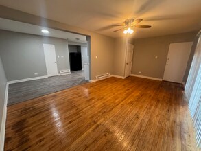 3115-3125 W 79th St in Chicago, IL - Building Photo - Building Photo