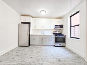 525-527 Riverdale Avenue in Yonkers, NY - Building Photo - Building Photo