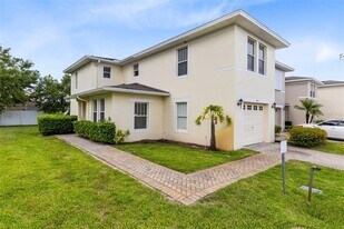 2064 Cypress Bay Blvd in Kissimmee, FL - Building Photo