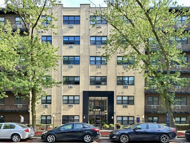 property at 448 W Barry Ave
