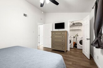 710 W 34th St in Austin, TX - Building Photo - Building Photo