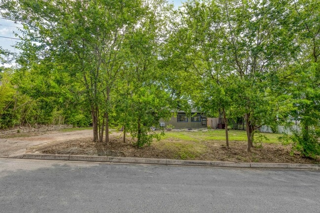 property at 3400 Lafayette Ave