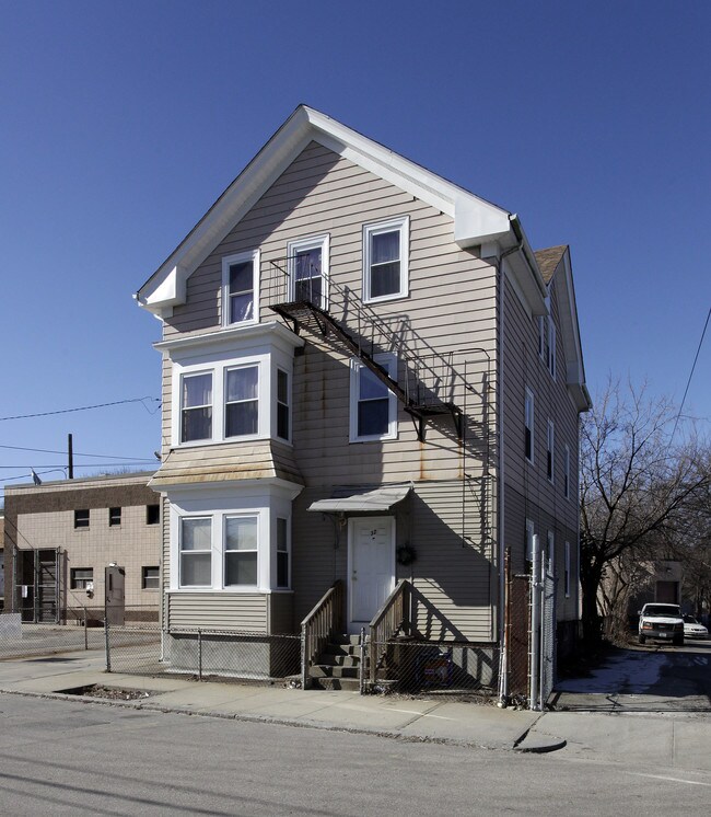 32 De Soto St in Providence, RI - Building Photo - Building Photo