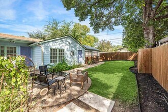 2203 Euclid Ave in Austin, TX - Building Photo - Building Photo