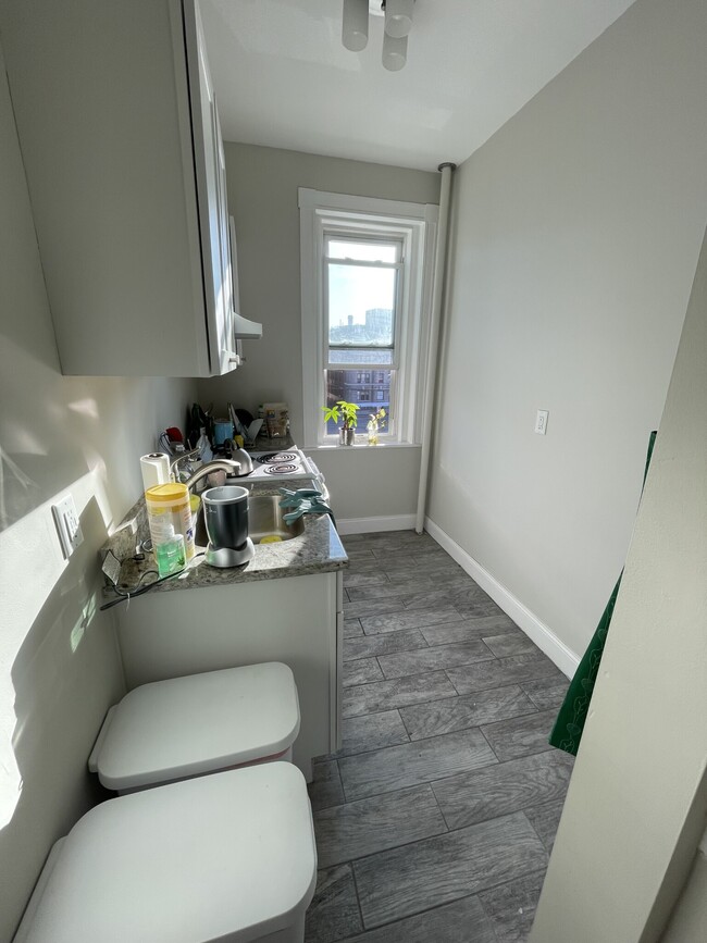 27 Wait St, Unit 303