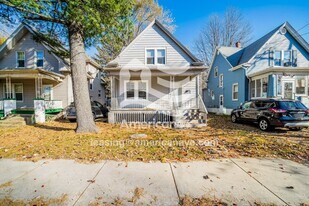 2110 North North Street in Peoria, IL - Building Photo