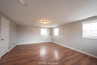 3125 Clover Dr in Plainfield, IN - Foto de edificio - Building Photo