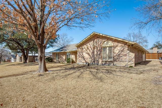 6631 Orangewood Dr in Dallas, TX - Building Photo - Building Photo