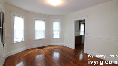 7 Ashland St, Unit 1 in Somerville, MA - Building Photo - Building Photo