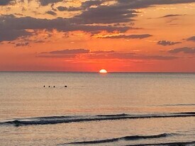 519 Roma Ct, Unit 519 Roma Ct in Naples, FL - Building Photo