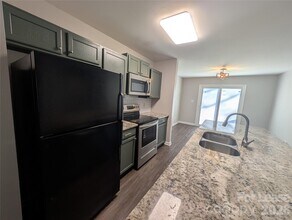 2831 Mayfair Ave in Charlotte, NC - Building Photo - Building Photo