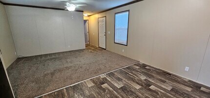 110 Mulberry in Belleville, MI - Building Photo - Building Photo