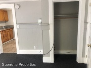 2 Silver Pl in Waterville, ME - Building Photo - Building Photo