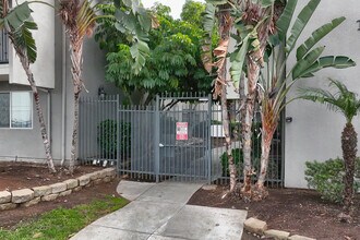 The Pines in El Cajon, CA - Building Photo - Building Photo