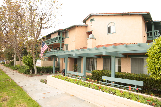 Casa El Centro Apartments in La Habra, CA - Building Photo - Building Photo