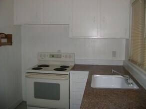 622 W Sumner St-Unit -Apt 1 in Kissimmee, FL - Building Photo - Building Photo