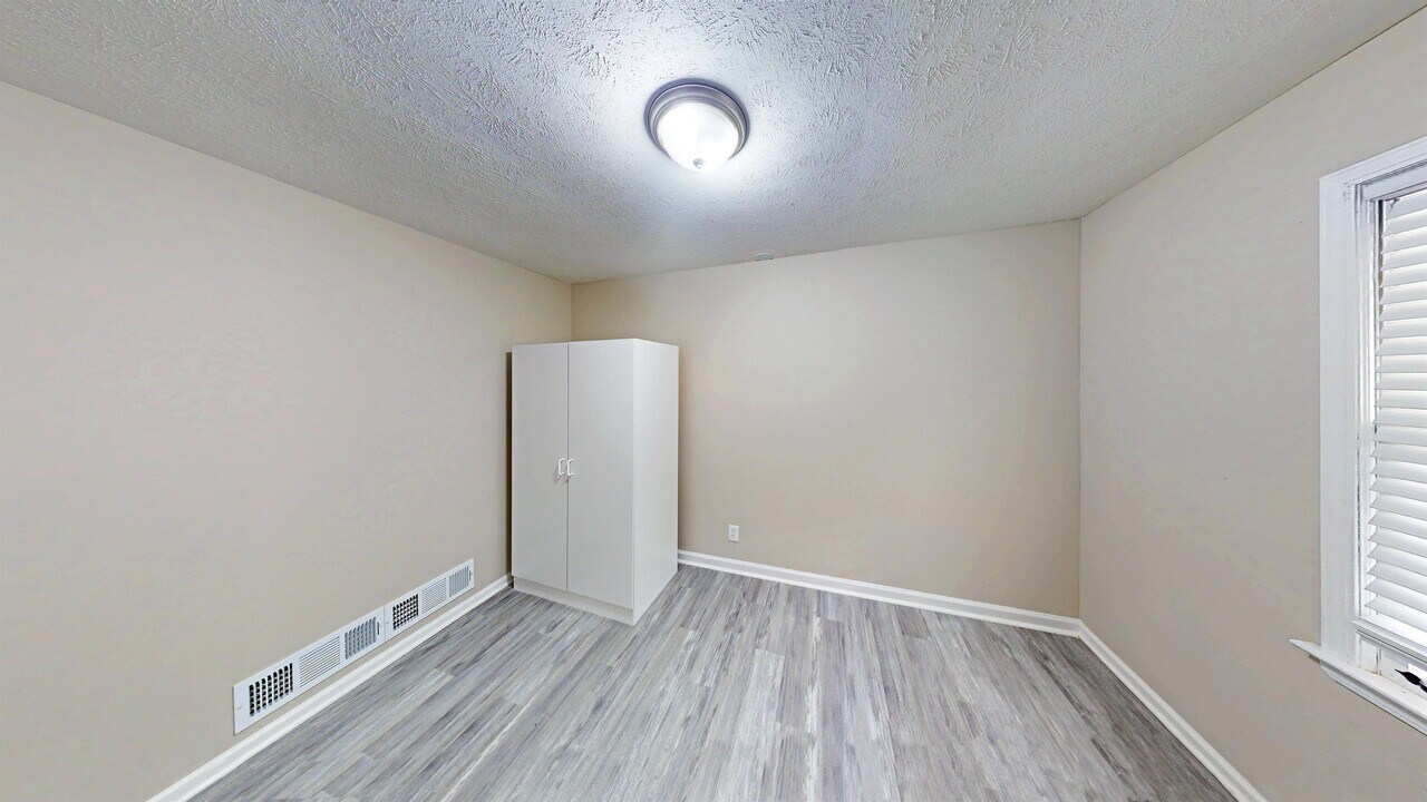 4130 Bouldercrest Rd-Unit -BEDROOM 2A in Ellenwood, GA - Building Photo