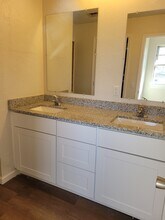 8204 S Country Club Dr in Oklahoma City, OK - Building Photo - Building Photo