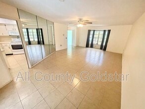 1845 Edison Dr in Englewood, FL - Building Photo - Building Photo