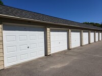 Broadway Apartments in Fergus Falls, MN - Foto de edificio - Building Photo