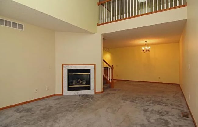 1905 Ironwood Bay in Hudson, WI - Foto de edificio - Building Photo