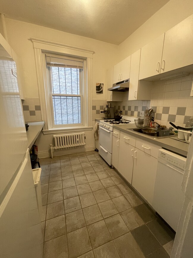 7 Lothian Rd, Unit 3