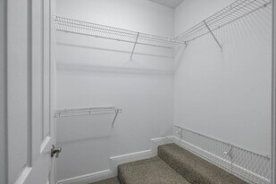 7651 NW 88th Terrace in Tamarac, FL - Building Photo