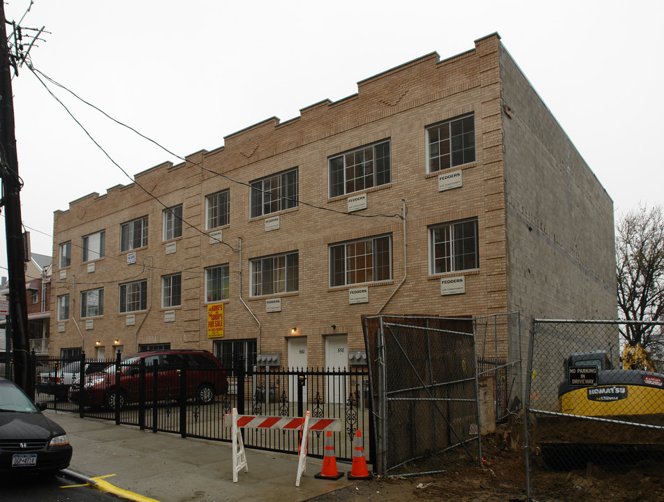 658-664 232nd St in Bronx, NY - Foto de edificio
