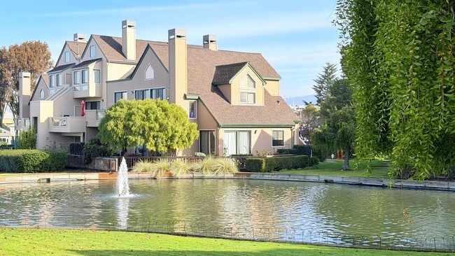 31 Redondo Ct in Alameda, CA - Building Photo - Building Photo